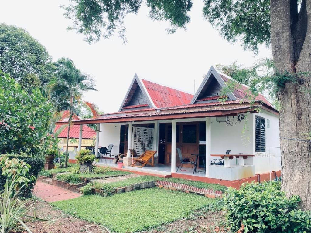Aforetime Village วิลล่า